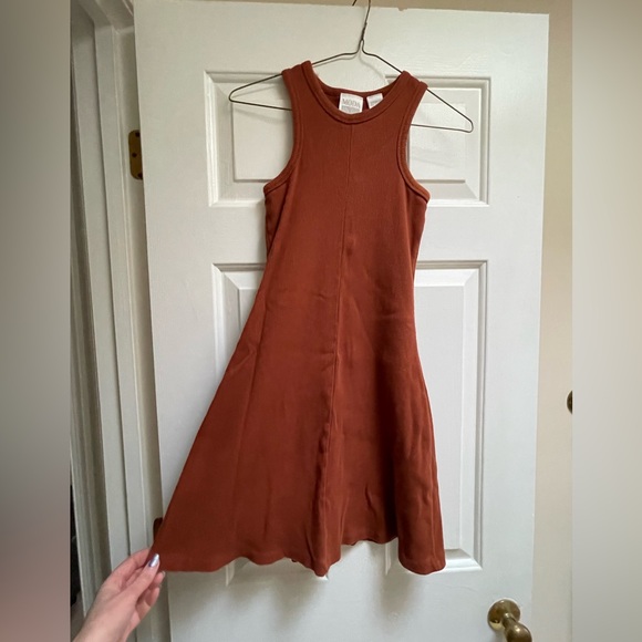 Moda Int’l Racer-Back Back Mini Dress in Chestnut Brown - Picture 2 of 6